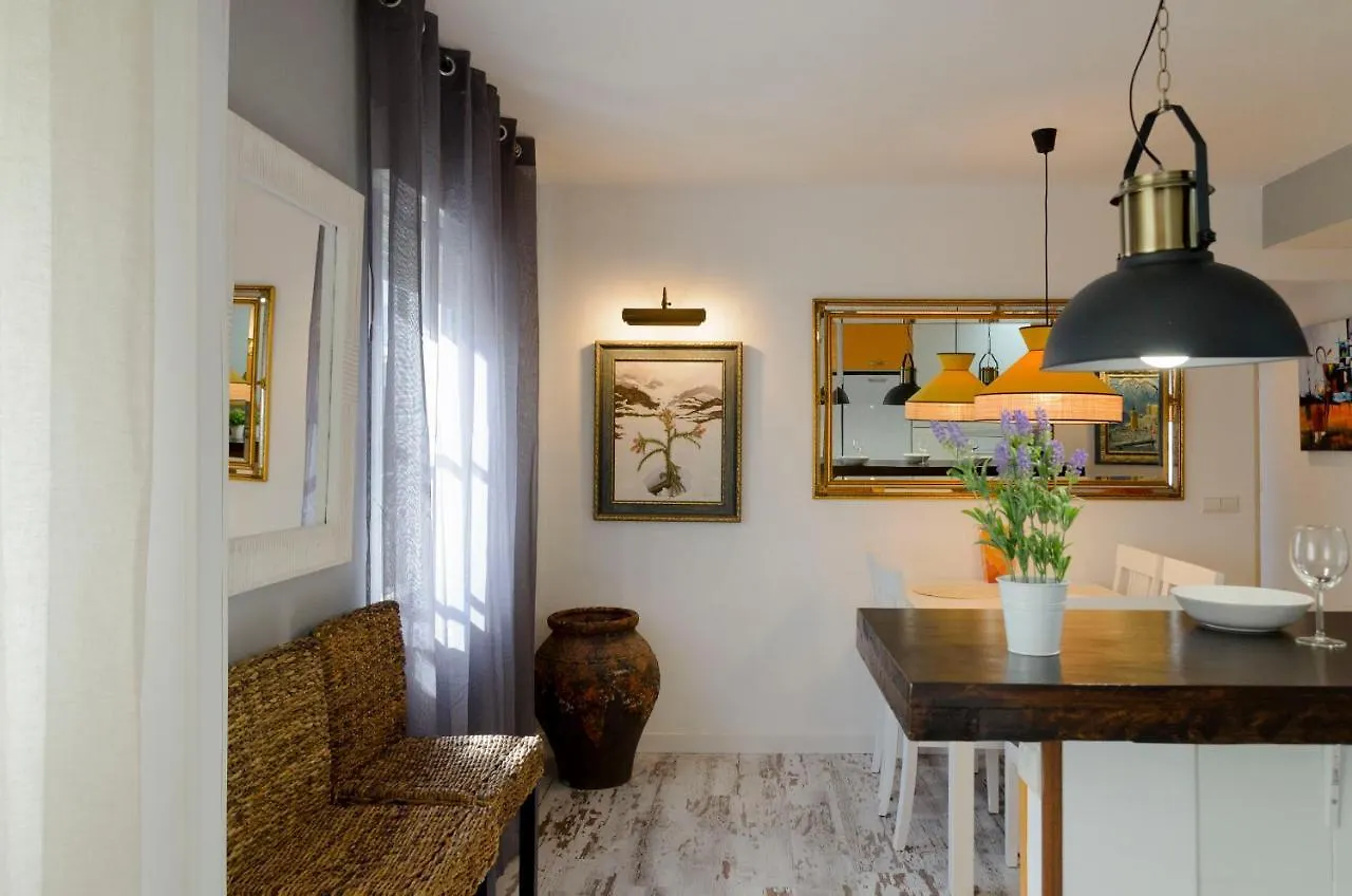 Apartment Mezquita Apart. With Free Parking Cordoba
