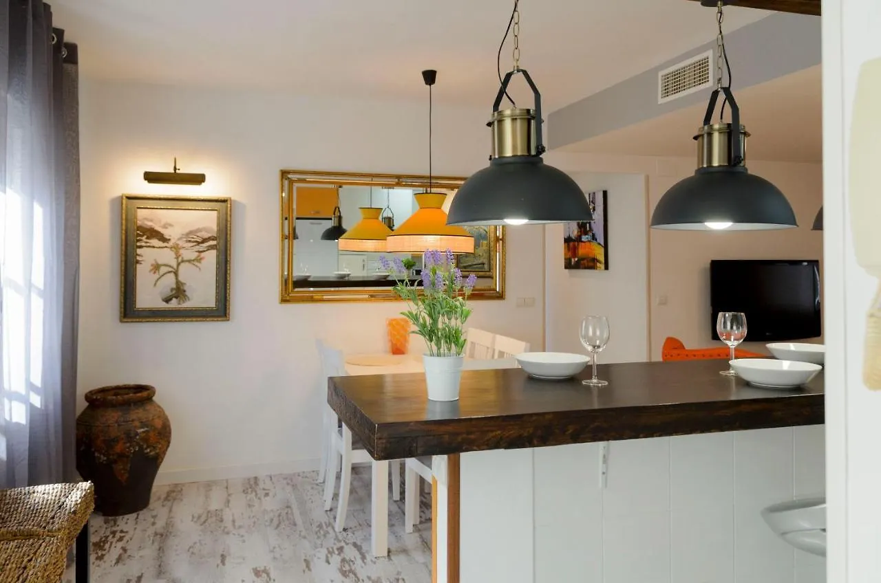 Mezquita Apart. With Free Parking Cordoba Apartment